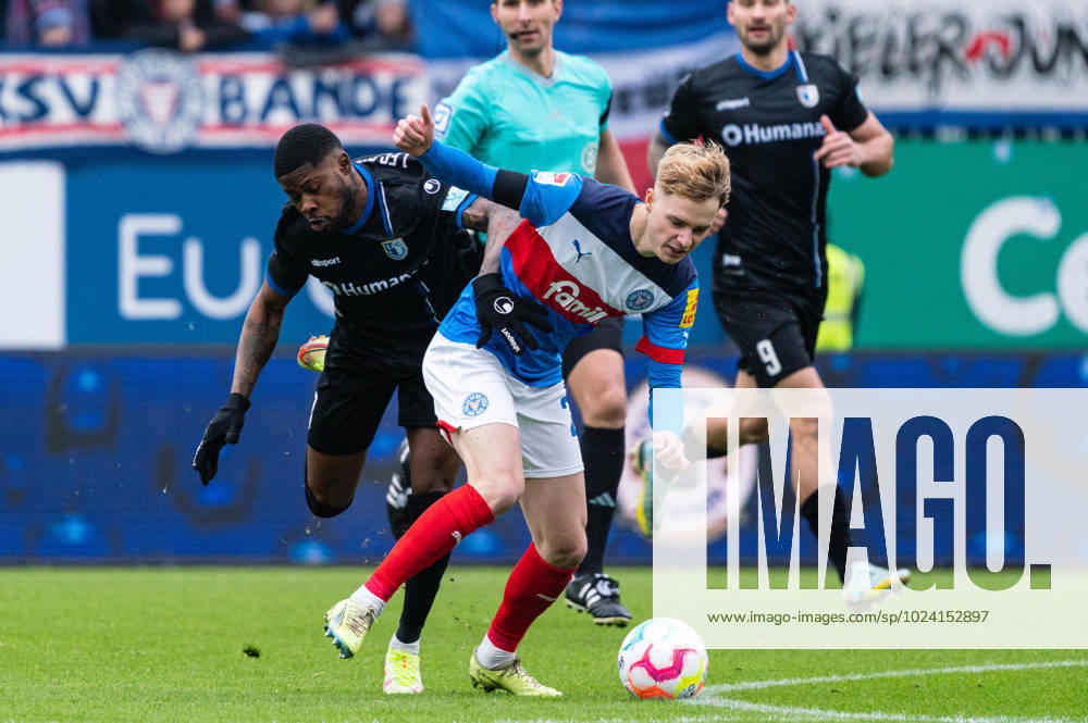 Moritz-Broni Kwarteng (1. FC Magdeburg 8) foult Finn Porath (Holstein Kiel 27) Holstein Kiel vs. 1. FC Magdeburg, Fussball, 2. Bundesliga, Spieltag 20, Saison 2022 23, 11.02.2023 DFL REGULATIONS PROHIBIT ANY USE OF PHOTOGRAPHS AS IMAGE SEQUENCES AND OR QUASI-VIDEO -Pressefoto Marcel von Fehrn Holstein Kiel vs. 1. FC Magdeburg, Fussball, 2. Bundesliga, Spieltag 20, Saison 2022 23, 11.02.2023 Kiel