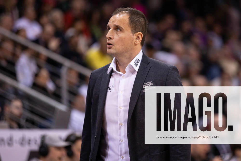 EasyCredit Basketball Bundesliga, Telekom Baskets Bonn vs. HAKRO Merlins Crailsheim, 02.03.2023 Nikola Markovic (Headcoach Merlins Crailsheim)