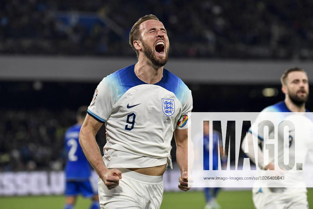 Harry Kane of England celebrates after scoring on penalty the goal of 0-2 during the UEFA EURO2024 European Championship, EM, Europameisterschaft Qualification Group C football match between Italy and England at Diego Armando Maradona stadium in Napoli (Italy), March 23rd, 2023. Harry Kane of England become the top scorer of the history of England national team, Nationalteam Photo Andrea Staccioli Insidefoto Andrea Staccioli