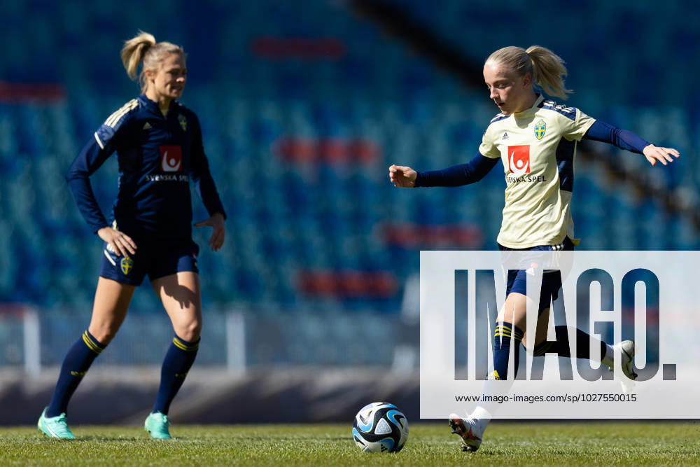 Anna Sandberg of Sweden during a training session with women?s national football team Sweden on April 9, 2023 in Göteborg. Photo: Michael Erichsen BILDBYRAN COP 89 MI0458 bbeng dam football fotball fotboll practice soccer sverige a sweden training träning