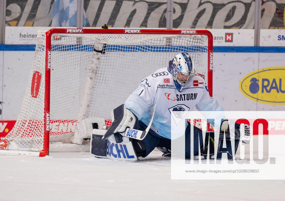 Jonas Stettmer (Torwart, ERC Ingolstadt Panther, 1). EHC Red Bull Muenchen gegen ERC Ingolstadt, Eishockey, DEL, Playoffs, Finale Spiel 5, Saison 2022 2023, 23.04.2023. EHC Red Bull Muenchen gegen ERC Ingolstadt, Eishockey, DEL, Playoffs, Finale Spiel 5, Saison 2022 2023, 23.04.2023. Muenchen