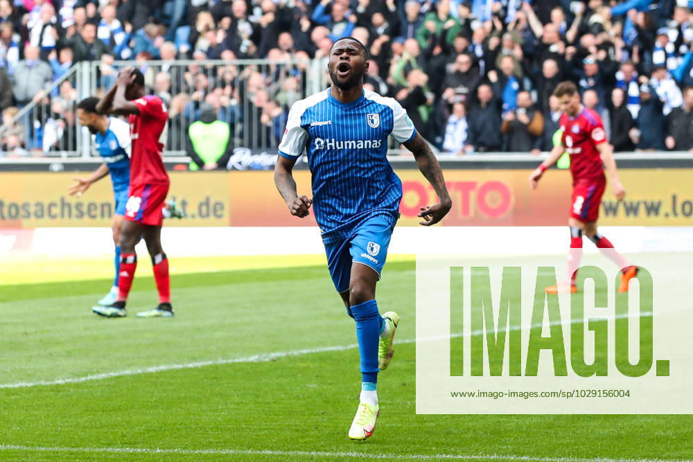 Torjubel - Torschütze Moritz Broni Kwarteng (1. FC Magdeburg,8) trifft zum 1-0 - 2. Fußball Bundesliga Saison 2022-2023 1. FC Magdeburg vs. Hamburger SV in der MDCC Arena in Magdeburg - Aktion,Fußball,Mann,Männer,Deutschland