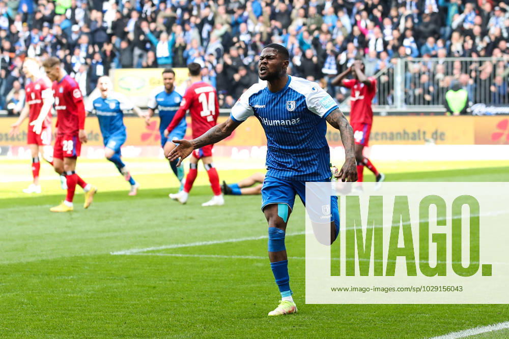 Torjubel - Torschütze Moritz Broni Kwarteng (1. FC Magdeburg,8) trifft zum 1-0 - 2. Fußball Bundesliga Saison 2022-2023 1. FC Magdeburg vs. Hamburger SV in der MDCC Arena in Magdeburg - Aktion,Fußball,Mann,Männer,Deutschland