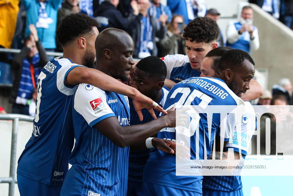 Torjubel - Torschütze Moritz Broni Kwarteng (1. FC Magdeburg,8) trifft zum 1-0 - 2. Fußball Bundesliga Saison 2022-2023 1. FC Magdeburg vs. Hamburger SV in der MDCC Arena in Magdeburg - Aktion,Fußball,Mann,Männer,Deutschland