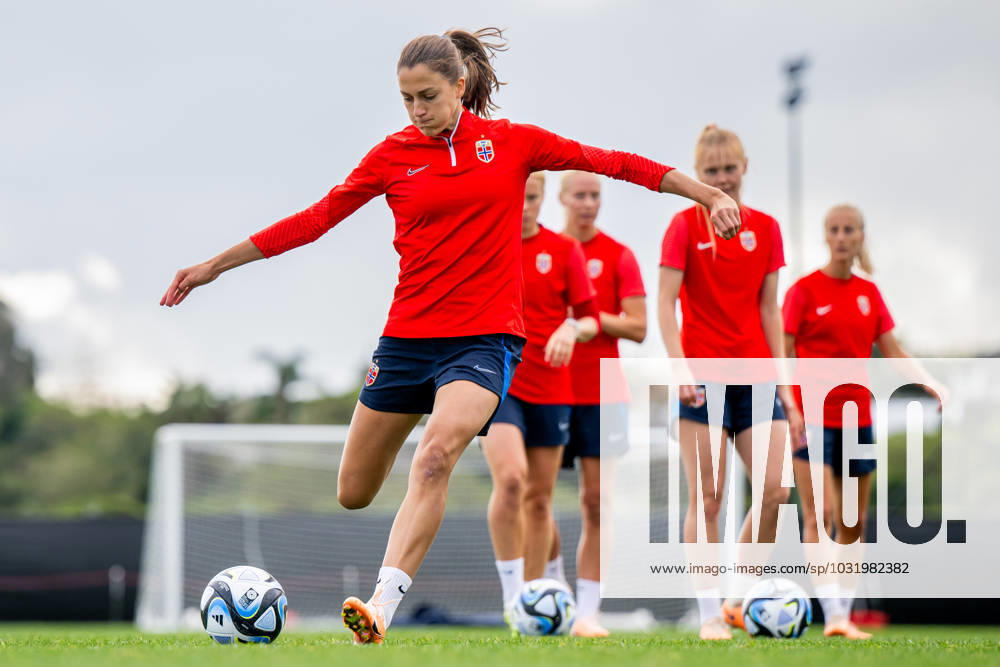 Emma Stolen Godo of the Norwegian women?s national football team during a training session ahead of the FIFA Women s World Cup on July 19, 2023 in Auckland. Photo: Vegard Grott BILDBYRAN kod VG VG0484 bbeng fotball fotboll football norge norway a kvinner dam fotbolls-vm fotball vm kvinner världsmästerskap vm fifa womens world cup träning practice training day -1