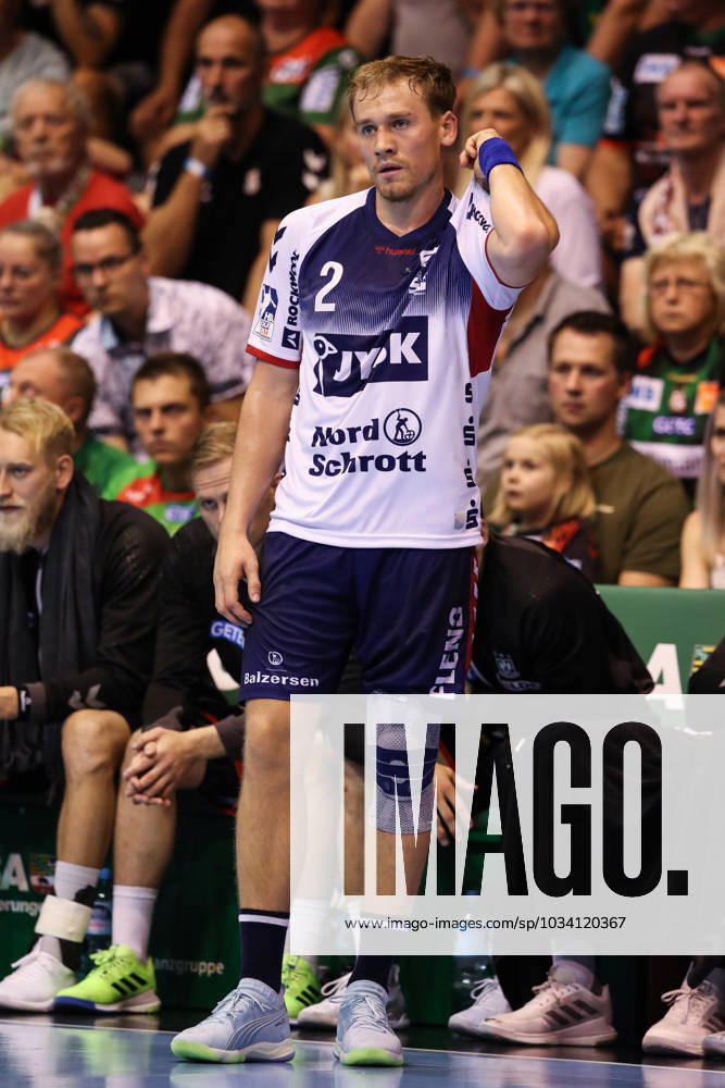 Simon Pytlick (SG Flensburg Handewitt,2) - Handball Bundesliga Saison 2023-2024 SC Magdeburg vs. SG Flensburg-Handewitt in der GETEC Arena in Magdeburg - Freisteller,Aktion,Handball,Deutschland