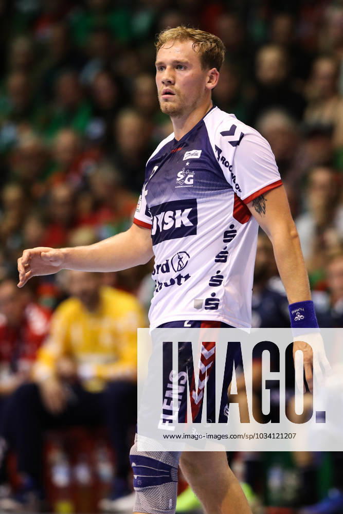 Simon Pytlick (SG Flensburg Handewitt,2) - Handball Bundesliga Saison 2023-2024 SC Magdeburg vs. SG Flensburg-Handewitt in der GETEC Arena in Magdeburg - Einzelbild,Aktion,Handball,Deutschland