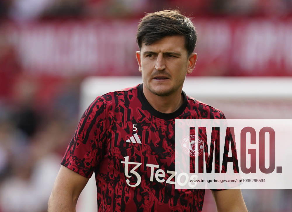 MANCHESTER, ENGLAND, 7th October 2023. Harry Maguire of Manchester United, ManU warms up before the Premier League match at Old Trafford, MANCHESTER. Picture credit should read: Andrew Yates Sportimage . SPI-2635-0009