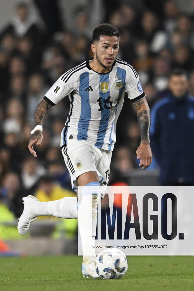 Enzo Fernandez of Argentina during the FIFA World Cup, WM, Weltmeisterschaft, Fussball 2026 Qualifier match between Argentina and Paraguay at Estadio Mas Monumental Antonio Vespucio Liberti on October 12, 2023 in Buenos Aires, Arg Argentina v Paraguay : FIFA World Cup 2026 Qualifier match