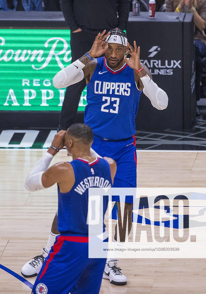 Robert Covington 23 of the Los Angeles Clippers gestures after shooting a three pointer during their NBA, Basketball Herren, USA game against the Portland Trail Blazers on Wednesday October 25, 2023 at Crypto.com Arena in Los Angeles, California. Clippers defeat Trail Blazers, 123-111. ARIANA RUIZ PI Los Angeles USA - ZUMAp124 20231025_zaa_p124_028