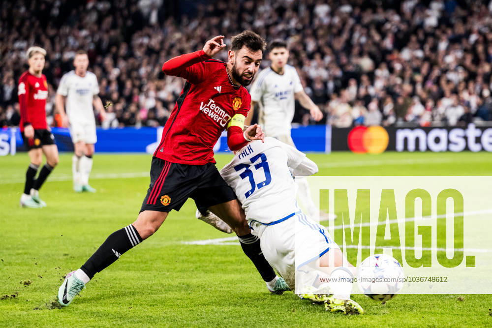 Bruno Fernandes of Manchester United, ManU and Rasmus Falk of FC Copenhagen during the UEFA Champions League football match between FC Copenhagen and Manchester United on November 8, 2023 in Copenhagen. Photo: Petter Arvidson BILDBYRAN kod PA PA0685 fotboll football soccer fotball champions league fc copenhagen manchester united bbeng