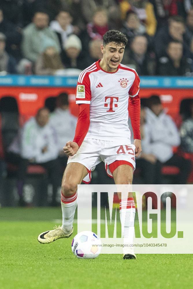 Aleksandar PAVLOVIC (FC Bayern Muenchen, 45). Leverkusen, Fussball 1.Bundesliga 21. Spieltag, Spieltag 21, Bayer Leverkusen - FC Bayern Muenchen, 10.02.2024, BayArena, Leverkusen. DFL regulations prohibit any use of photographs as image sequences and or quasi-video Â