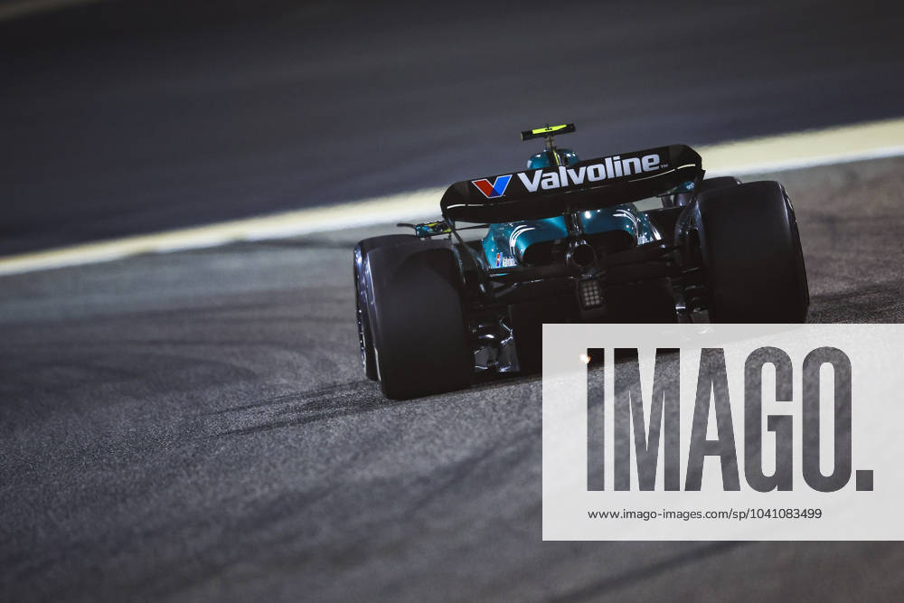 14 ALONSO Fernando (spa), Aston Martin F1 Team AMR24, action during the Formula 1 Aramco pre-season testing 2024 of the 2024 FIA Formula One World Championship, WM, Weltmeisterschaft from February 21 to 23, 2024 on the Bahrain International Circuit, in Sakhir, Bahrain - Photo Eric Alonso DPPI F1 Pre-season Testing in Bahrain at Bahrain International Circuit on February 22, 2024 in Sakhir, Bahrain. (Photo by HOCH ZWEI) Sakhir Sakhir Bahrain Bahrain