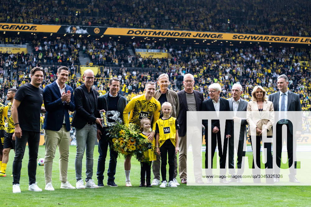 1.Fußball Bundesliga, 34.Spieltag: Borussia Dortmund - SV Darmstadt 98; 18.05.2024 Marko Reus (Borussia Dortmund, 11) bei der Verabschiedung 1.Fußball Bundesliga, 34.Spieltag: Borussia Dortmund - SV Darmstadt 98; Signal-Iduna-Park, Dortmund; 18.05.2024 DFL DFB regulations prohibit any use of photographs as image sequences and or quasi video.