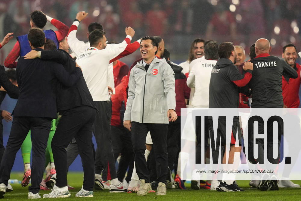 Turkey s head coach Vincenzo Montella final celebration during the Euro 2024 soccer match between Austria and Turkey at the Red Bull Arena -Round of 16, Leipzig, Germany - Tuesday July 02, 2024. - Soccer .