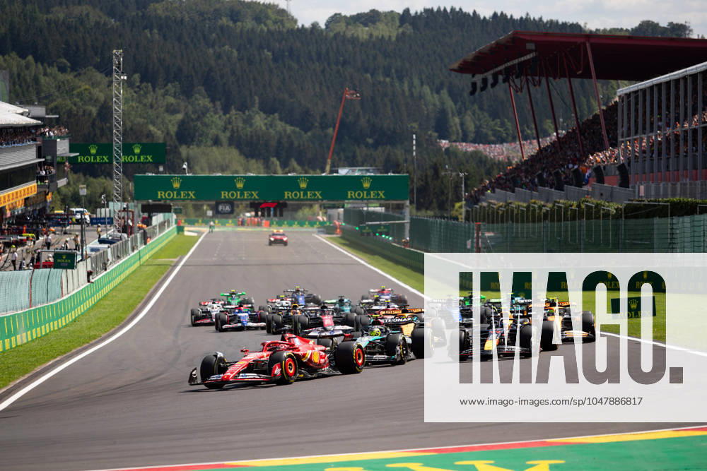 Start 16 LECLERC Charles (mco), Scuderia Ferrari SF-24, action 11 PEREZ Sergio (mex), Red Bull Racing RB20, action during the Formula 1 Rolex Belgian Grand Prix 2024, 14th round of the 2024 Formula One World Championship, WM, Weltmeisterschaft from July 26 to 28, 2024 on the Circuit de Spa-Francorchamps, in Stavelot, Belgium - F1 - BELGIAN GRAND PRIX 2024 DPPI Panoramic 240728_R14_BELGIO_DP__F_13121.CR2_