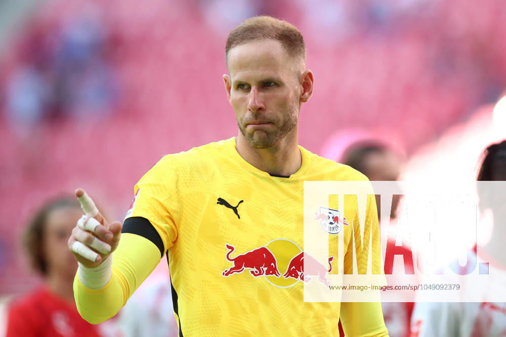 Fussball 1. Bundesliga, RB Leipzig - VfL Bochum, v.l. Peter Gulasci (Leipzig, 1) Portrait, Portraet, Einzelbild Leipzig