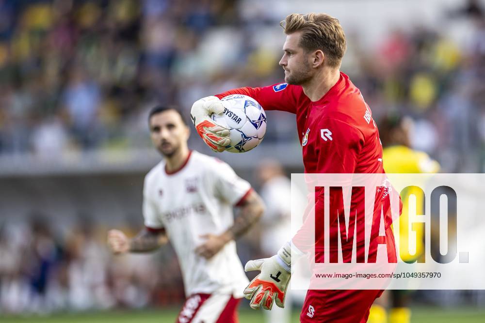 SITTARD - Fortuna Sittard goalkeeper Mattijs Branderhorst during the Dutch Eredivisie match between Fortuna Sittard and NEC Nijmegen at the Fortuna Sittard Stadium on August 31, 2024 in Sittard, Netherlands. ANP MARCEL VAN HOORN Dutch Eredivisie 2024 25 ANPxSportx IVx 507234006 originalFilename: 507234006