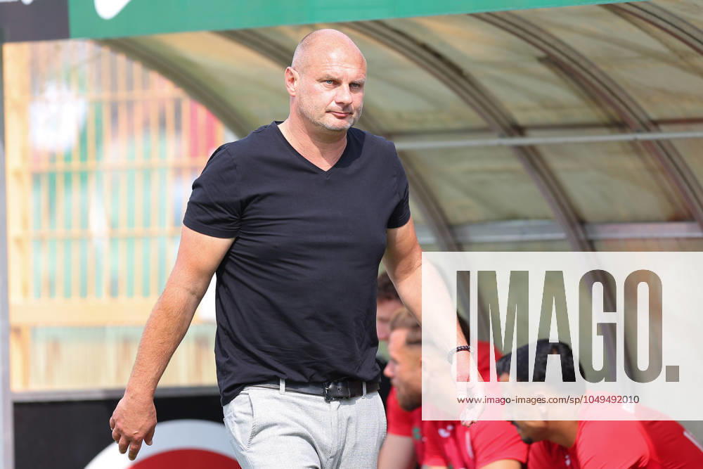 Leipzig, 31.08.2024, Alfred-Kunze-Sportpark, Fußball, Männer, Saison 2024 2025, Regionalliga Nordost, 6. Spieltag , BSG Chemie Leipzig - Greifswalder FC , Im Bild: Sportlicher Leiter David Wagner (Greifswalder FC) ,