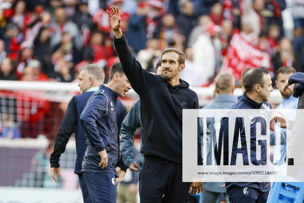 Julian Schuster (SC Freiburg, Trainer) nach dem Spiel , Fussball, 1. Bundesliga, 3.Spieltag, 2024 2025, SC Freiburg vs. VfL Bochum, 14.09.2024, Europa-Park Stadion , Freiburg im Breisgau, Deutschland DFL REGULATIONS PROHIBIT ANY USE OF PHOTOGRAPHS AS IMAGE SEQUENCES AND OR QUASI-VIDEO. Freiburg im Breisgau Europa-Park Stadion Baden-Wuerttemberg Deutschland