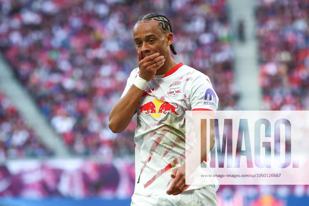 Fussball 1. Bundesliga, RB Leipzig - 1. FC Union Berlin, v.l. Xavi Simons (Leipzig, 10) enttaeuscht, enttäuscht, schaut enttaeuscht, niedergeschlagen, disappointed Leipzig