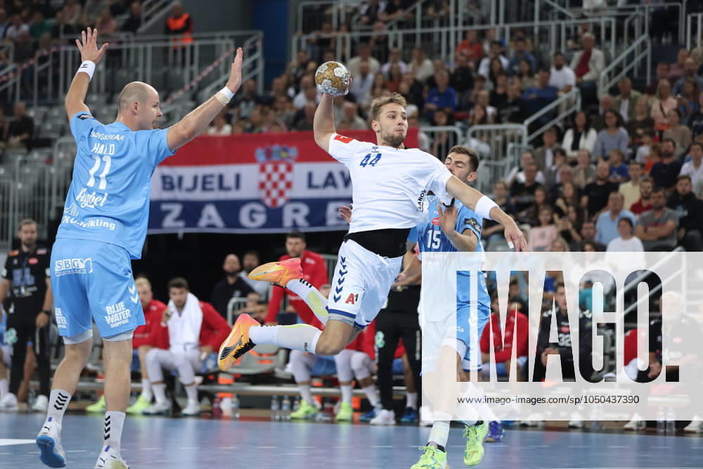 HC Zagreb v Aalborg Handbold - EHF Champions League ZAGREB, CROATIA - SEPTEMBER 18: Ihar Bialiauski of HC Zagreb in action during EHF Champions League Group Phase match between HC Zagreb and Aalborg Handbold at Arena Zagreb on September 18, 2024 in Zagreb, Croatia. SanjinxStrukic PIXSELL