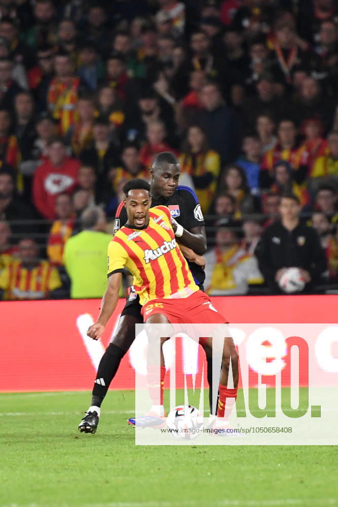 RC Lens v Olympique Lyonnais - Ligue 1 MCDonald s 2024 2025 36 Remy LABEAU LASCARY (rcl) - 19 Moussa Niakhate (ol) during the Ligue 1 MCDonald s match between Lens and Lyon at Stade Bollaert-Delelis on September 15, 2024 in Lens, France. Lens France