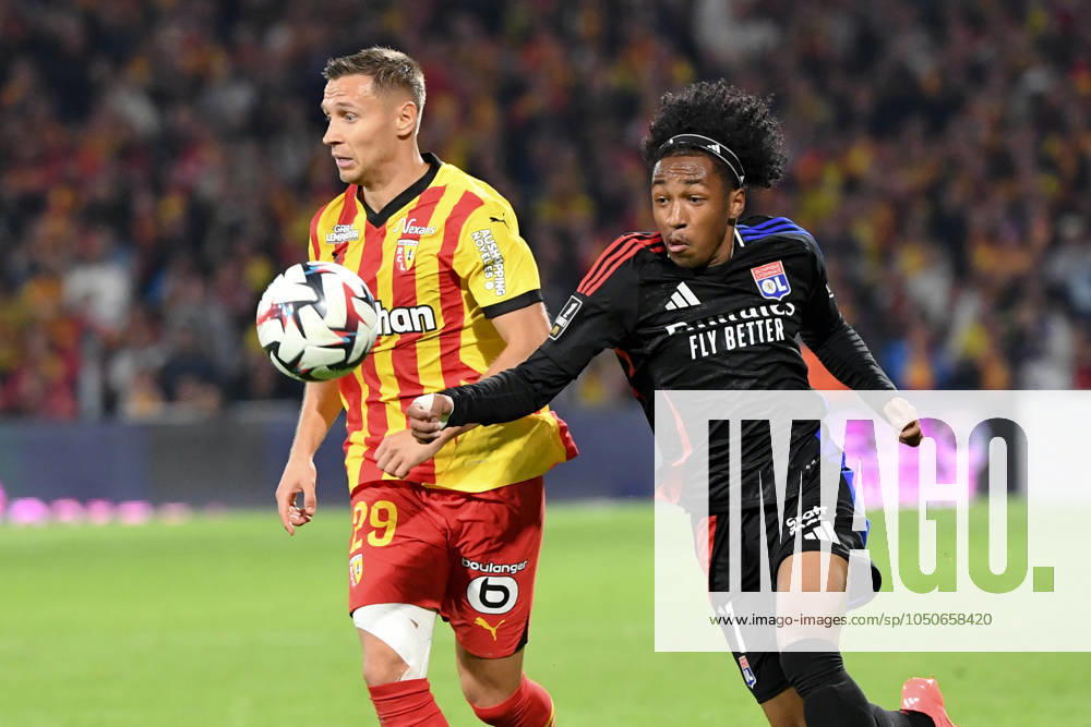 RC Lens v Olympique Lyonnais - Ligue 1 MCDonald s 2024 2025 11 Malick FOFANA (ol) - 29 Przemyslaw FRANKOWSKI (rcl) during the Ligue 1 MCDonald s match between Lens and Lyon at Stade Bollaert-Delelis on September 15, 2024 in Lens, France. Lens France