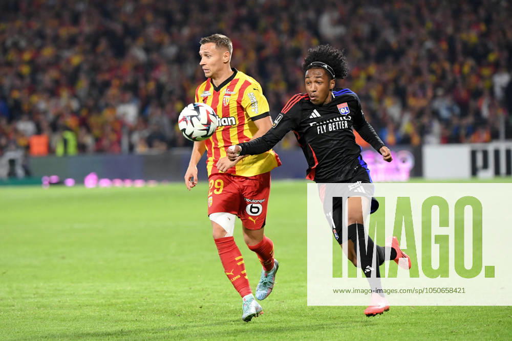 RC Lens v Olympique Lyonnais - Ligue 1 MCDonald s 2024 2025 11 Malick FOFANA (ol) - 29 Przemyslaw FRANKOWSKI (rcl) during the Ligue 1 MCDonald s match between Lens and Lyon at Stade Bollaert-Delelis on September 15, 2024 in Lens, France. Lens France