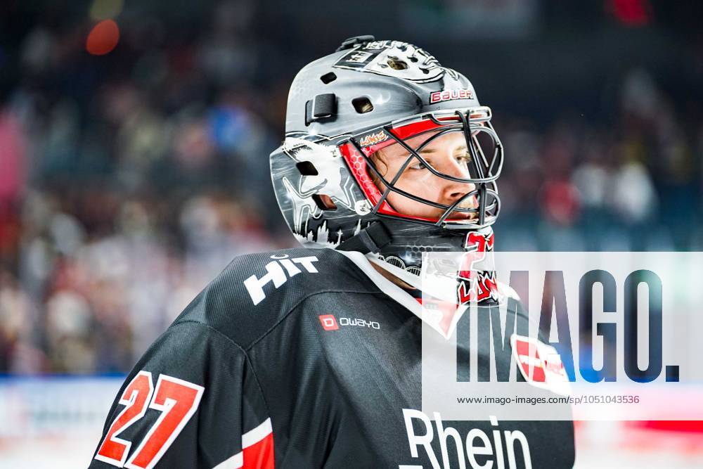 Eishockey Penny-DEL 3.Spieltag Kölner Haie - Nürnberg Ice Tigers am 27.09.2024 in der Lanxess Arena in Köln Niklas Lunemann ( Köln ) Gemäß den Vorgaben der DEL Deutsche Eishockey Liga ist die Publikation und Weiterverwertung der Aufnahmen in elektronischen Medien und Endgeräten aller Art während des laufenden Spiels nicht zulässig.