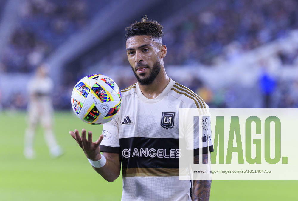 Denis Bouanga 99 of the Los Angeles Football Club during their regular season MLS, Fussball Herren, USA game against the St. Louis City SC on Wednesday October 2, 2024 at the BMO Stadium in Los Angeles, California. LAFC defeats St. Louis, 1-0. ARIANA RUIZ PI Los Angeles U.S - ZUMAp124 20241002_zaa_p124_110