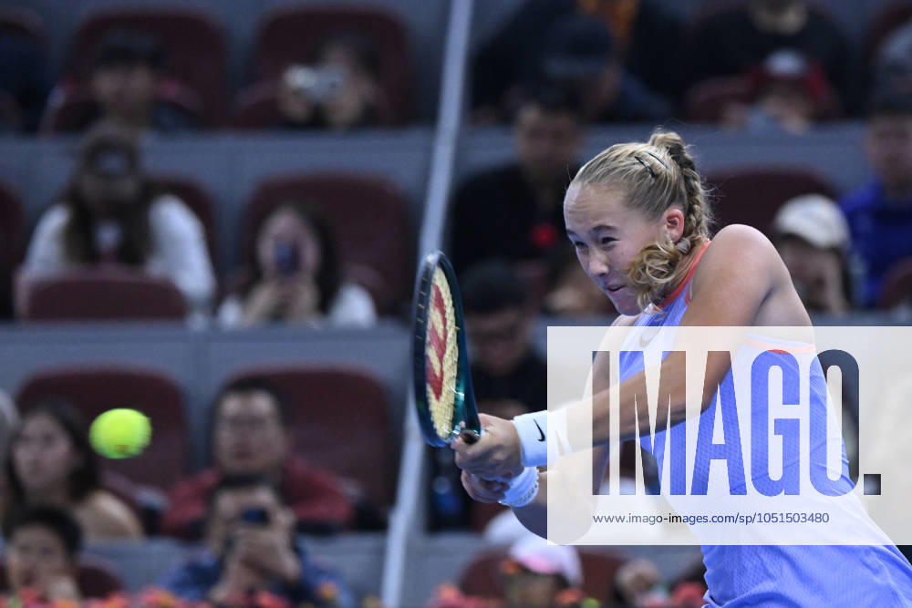 (241004) -- BEIJING, Oct. 4, 2024 -- Mirra Andreeva hits a return during the women s singles quarterfinal match between Zheng Qinwen of China and Mirra Andreeva of Russia at the 2024 China Open tennis tournament in Beijing, China, Oct. 4, 2024. ) (SP)CHINA-BEIJING-TENNIS-CHINA OPEN-WOMEN S SINGLES(CN) ZhangxLong