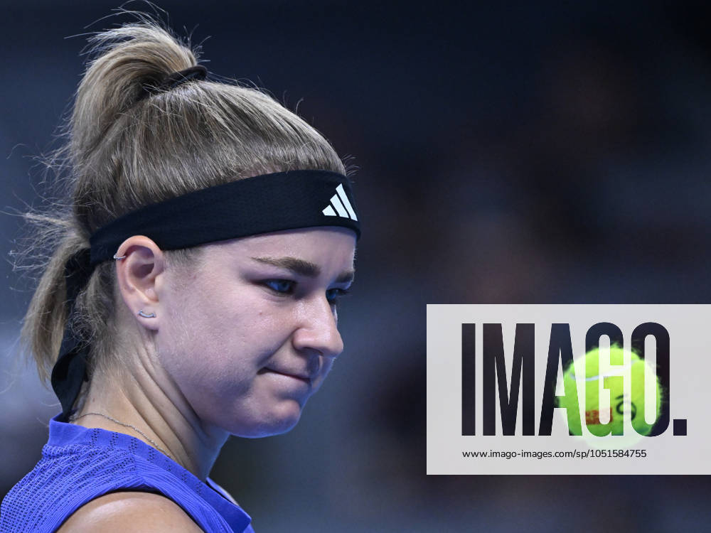 (241005) -- BEIJING, Oct. 5, 2024 -- Karolina Muchova of the Czech Republic reacts during the women s singles semifinal match against Zheng Qinwen of China at 2024 China Open tennis tournament in Beijing, capital of China, Oct. 5, 2024. ) (SP)CHINA-BEIJING-TENNIS-CHINA OPEN-WOMEN S SINGLES(CN) ZhangxLong