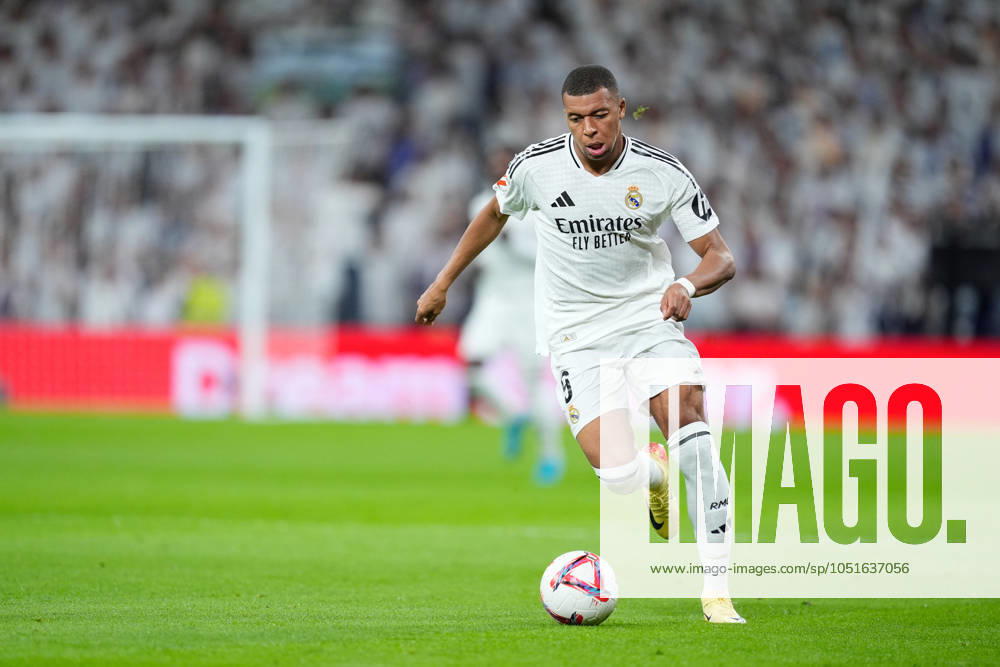 Kylian Mbappe of Real Madrid in action during the Spanish League, LaLiga EA Sports, football match played between Real Madrid and Villarreal CF at Santiago Bernabeu stadium on October 5, 2024, in Madrid, Spain. Madrid SPAIN - ZUMAa181 20241005_zaa_a181_157