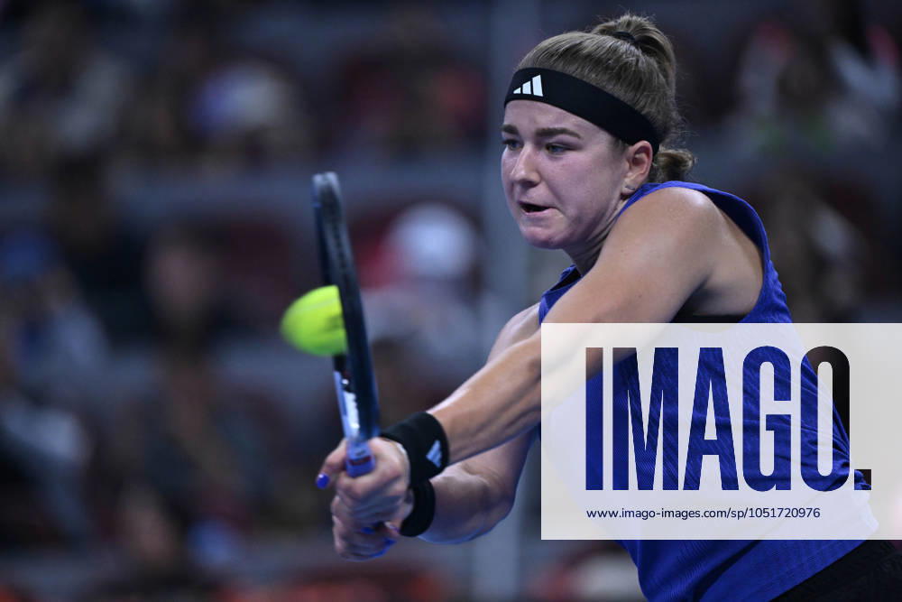 (241006) -- BEIJING, Oct. 6, 2024 -- Karolina Muchova of the Czech Republic hits a return during the women s singles final match against Coco Gauff of the United States at the 2024 China Open tennis tournament in Beijing, China, Oct. 6, 2024. ) (SP)CHINA-BEIJING-TENNIS-CHINA OPEN-WOMEN S SINGLES-FINAL (CN) ZhangxLong