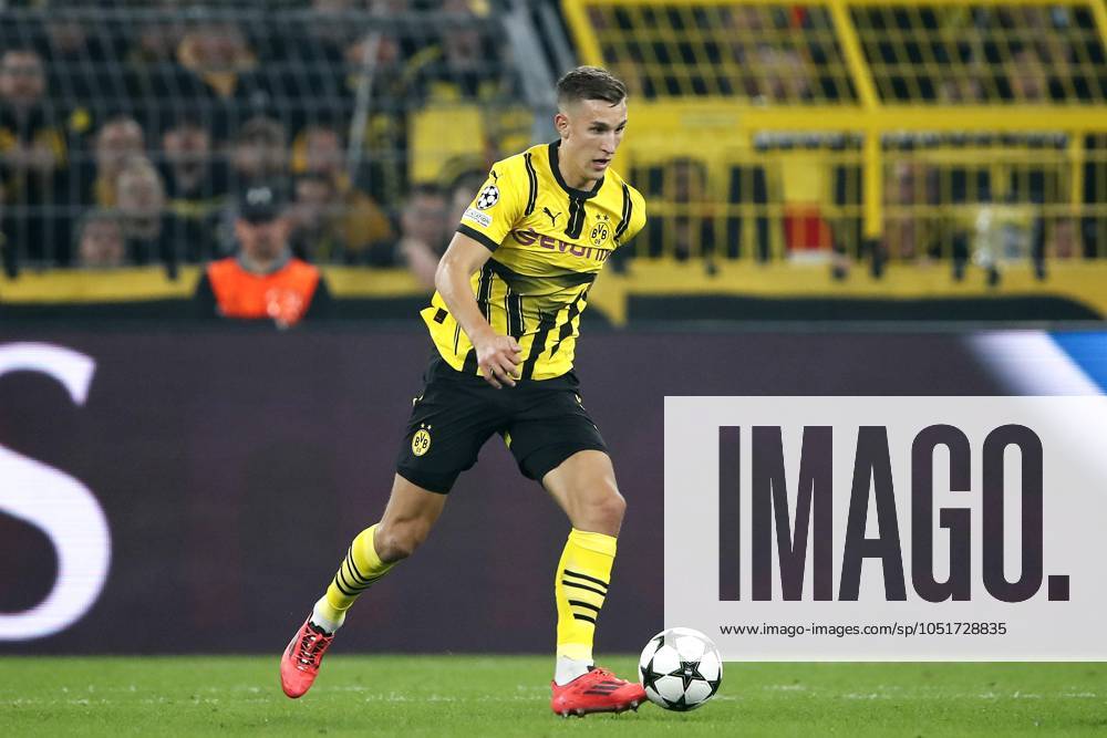 DORTMUND - Nico Schlotterbeck of Borussia Dortmund during the UEFA Champions League match between Borussia Dortmund and Celtic FC at the Signal Iduna Park on Oct. 01, 2024 in Dortmund, Germany. ANP Hollandse Hoogte BART STOUTJESDIJK UEFA Champions League 2024 25 League Phase MD2 2024 25 ANPxSportx StoutjesdijkxIVx 510251272 originalFilename: 510251272