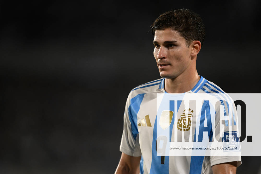 Julian Alvarez of Argentina looks on during the FIFA World Cup, WM, Weltmeisterschaft, Fussball 2026 South American Qualifier match between Argentina and Bolivia at Estadio Mas Monumental Antonio Vespucio Liberti on October 15, 2024 in Buenos Aires, Argentina. Photo by D.Halisz SFSI Argentina v Bolivia - FIFA World Cup 2026 Qualifier