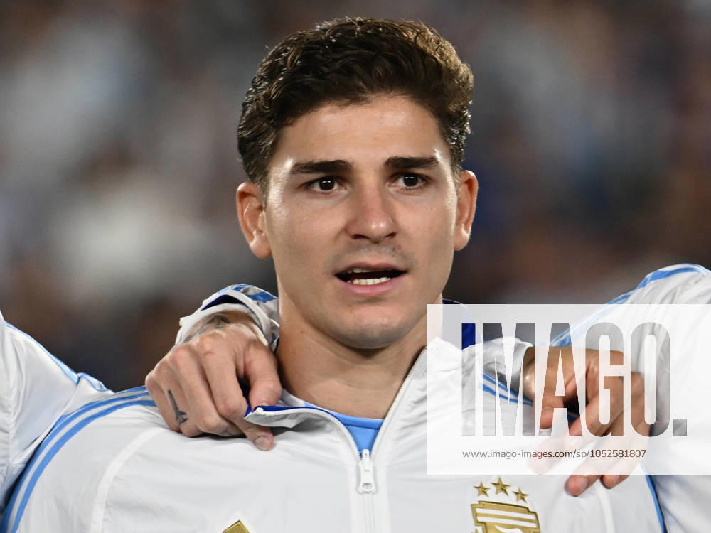 BUENOS AIRES, ARGENTINA - OCTOBER 15:Julian Alvarez of Argentina previous a match between Argentina Vs Bolivia as part of World Cup 2026 Qualifiers at Estadio Mas Monumental on October 15, 2024 in BuenosAires, Argentina. Buenos Aires Buenos Aires Argentina