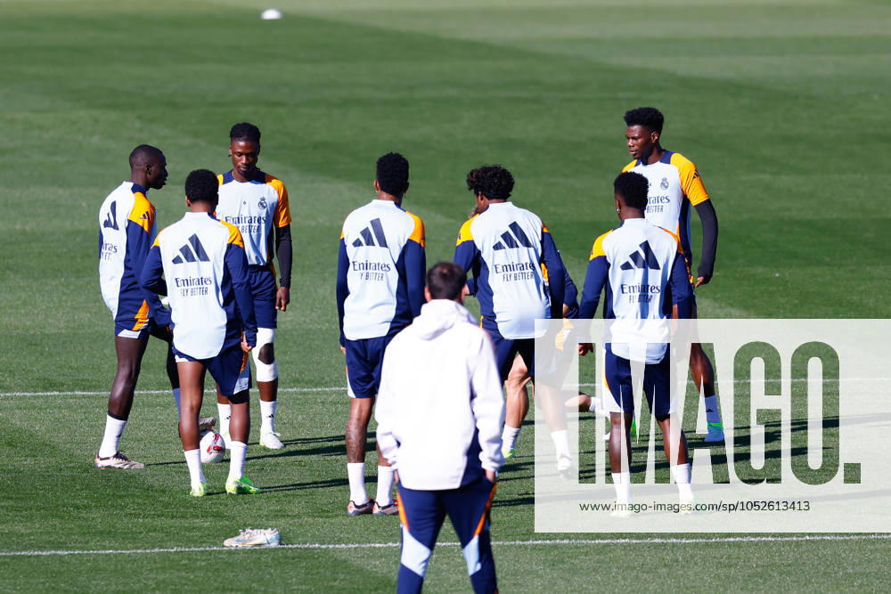 Players of Real Madrid warm up during the training day of Real Madrid ahead the Spanish League, LaLiga EA Sports, football match against Celta de Vigo at Ciudad Deportiva Real Madrid on October 18, 2024, in Valdebebas, Madrid, Spain. Madrid SPAIN - ZUMAa181 20241018_zaa_a181_020