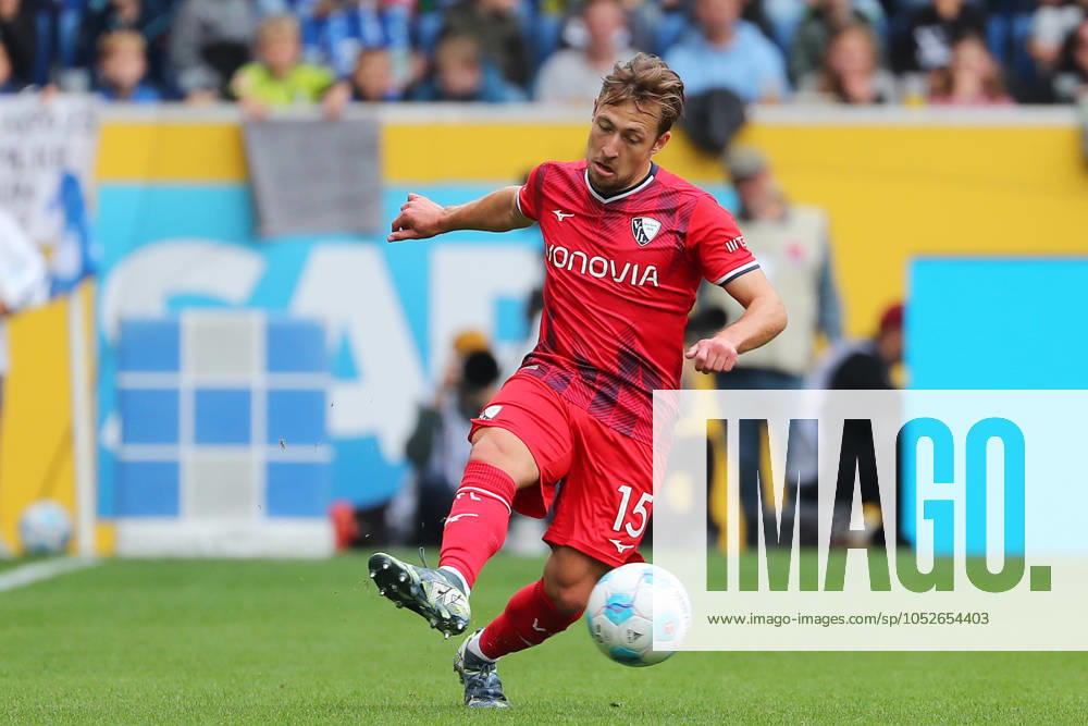 Fussball 1.Bundesliga, TSG 1899 Hoffenheim - VfL Bochum, v.l. Felix Passlack (VfL Bochum) Portrait Sinsheim