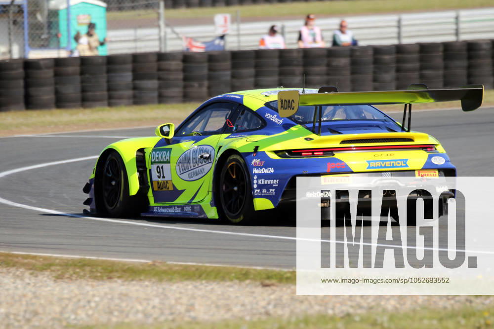 Hockenheim, Deutschland 18.-20. Oktober 2024: ADAC GT Masters Finale - Hockenheimring 2024 Im Bild: Johannes Kapfinger(DEU) Michael Kapfinger(DEU), Hockenheimring Baden Württemberg