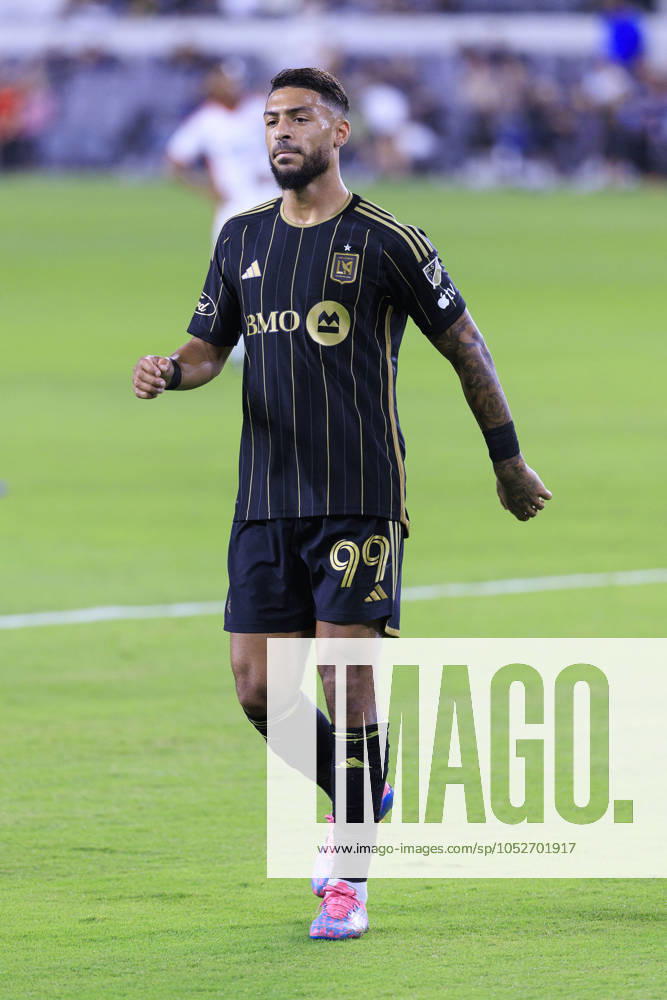 Denis Bouanga 99 of the Los Angeles Football Club during their regular season MLS, Fussball Herren, USA game against the San Jose Earthquakes on Saturday October 19, 2024 at the BMO Stadium in Los Angeles, California. ARIANA RUIZ PI Los Angeles U.S - ZUMAp124 20241019_zaa_p124_006