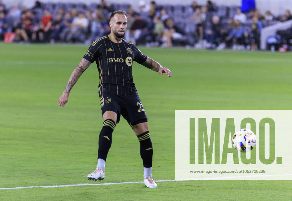 Maxime Chanot 25 of the Los Angeles Football Club during their regular season MLS, Fussball Herren, USA game against the San Jose Earthquakes on Saturday October 19, 2024 at the BMO Stadium in Los Angeles, California. LAFC defeats Earthquakes, 3-1. ARIANA RUIZ PI Los Angeles U.S - ZUMAp124 20241019_zaa_p124_026
