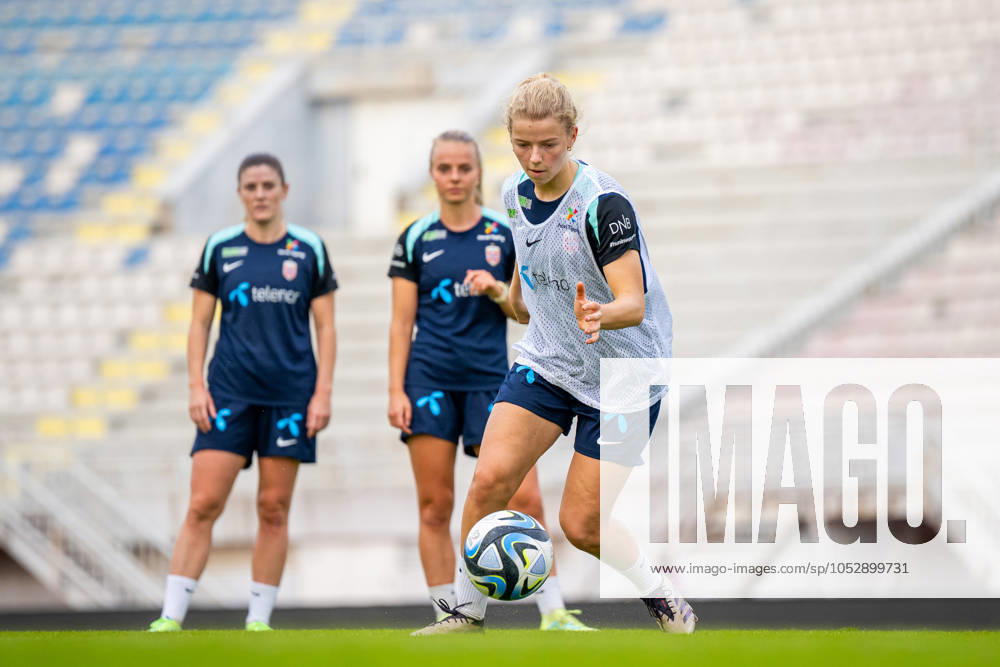 Justine Kielland of the Norwegian women s national football team during a training session on October 24, 2024 in Shkodër. Photo: Vegard Grott BILDBYRAN kod VG VG0679 bbeng fotboll football soccer fotball norge norway women dam UEFA EURO, EM, Europameisterschaft,Fussball Qualifier, EM, Europameisterschaft em-kvalifisering kvinner em-kvalik em-kval träning practice training trening
