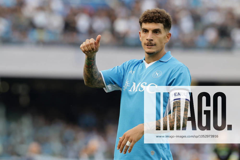 Napoli s Giovanni Di Lorenzo during the Serie A soccer match between Napoli and Lecce at the Diego Armando Maradona Stadium in Naples, southern italy - Saturday , October 26 , 2024. - Soccer .