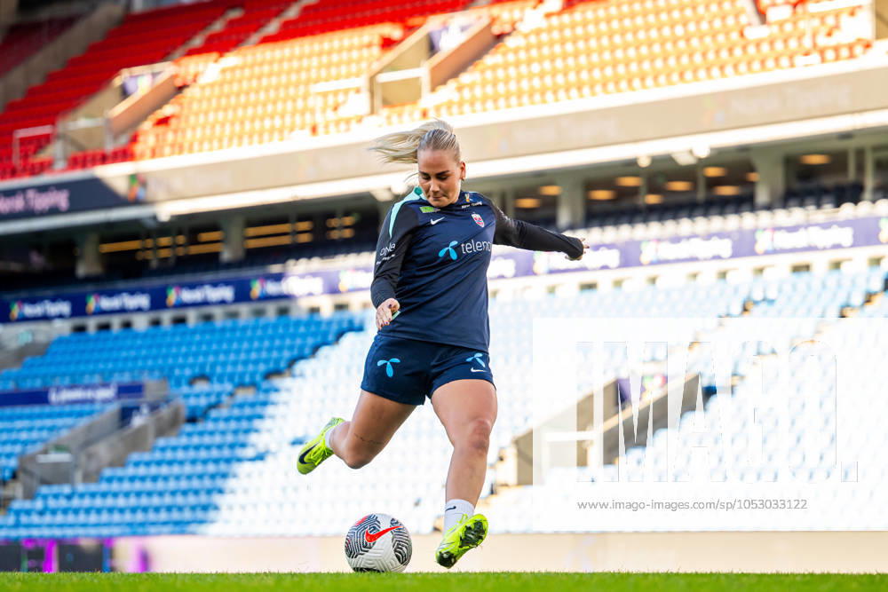 Cathinka Tandberg of the Norwegian women s national football team during a training session on October 27, 2024 in Oslo. Photo: Vegard Grott BILDBYRAN kod VG VG0681 bbeng fotboll football soccer fotball norge norway women dam UEFA EURO, EM, Europameisterschaft,Fussball Qualifier, EM, Europameisterschaft em-kvalifisering kvinner em-kvalik em-kval träning practice training trening