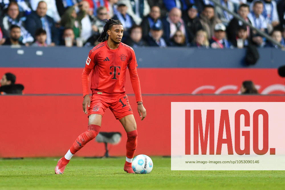 Michael Olise (FC Bayern Muenchen) in Aktion, am Ball, Einzelaktion waehrend des Spiels der 1. Bundesliga zwischen VfL Bochum 1848 und FC Bayern München, Vonovia Ruhrstadion am 27. October 2024 in Bochum, Deutschland. (Foto von Ralf Treese DeFodi Images) +++ Michael Olise (FC Bayern Muenchen) controls the ball during the Bundesliga match between VfL Bochum 1848 and FC Bayern München at Vonovia Ruhrstadion on October 27, 2024 in Bochum, Germany. (Photo by Ralf Treese DeFodi Images) DFL regulations prohibit any use of photographs as image sequences and or quasi-video. not used in POL SRB CRO FRA GBR NED ITA USA Defodi-521_BOCFCB20241027_133