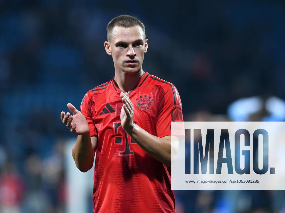 Joshua Kimmich (FC Bayern Muenchen) gestikuliert, gestik waehrend des Spiels der 1. Bundesliga zwischen VfL Bochum 1848 und FC Bayern München, Vonovia Ruhrstadion am 27. October 2024 in Bochum, Deutschland. (Foto von Ralf Treese DeFodi Images) +++ Joshua Kimmich (FC Bayern Muenchen) gestures during the Bundesliga match between VfL Bochum 1848 and FC Bayern München at Vonovia Ruhrstadion on October 27, 2024 in Bochum, Germany. (Photo by Ralf Treese DeFodi Images) DFL regulations prohibit any use of photographs as image sequences and or quasi-video. not used in POL SRB CRO FRA GBR NED ITA USA Defodi-521_BOCFCB20241027_199