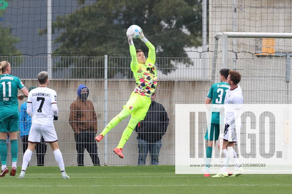Torwartaktion von Finn Dahmen 1 (FC Augsburg), FC Augsburg vs. FC Ingostadt 04, Fussball, Testspiel, 14.11.2024 Augsburg Bayern Deutschland