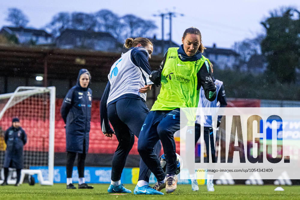 Marit Bratberg Lund of the Norwegian women s national football team during a training session on November 28, 2024 in Larne. Photo: Marius Simensen BILDBYRAN COP 238 bbeng dam football fotball fotboll norge norway practice soccer training trening träning uefa women s EURO Qualifier, EM, Europameisterschaft